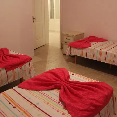 Yurekli̇ Lux Dai̇re Türkeli