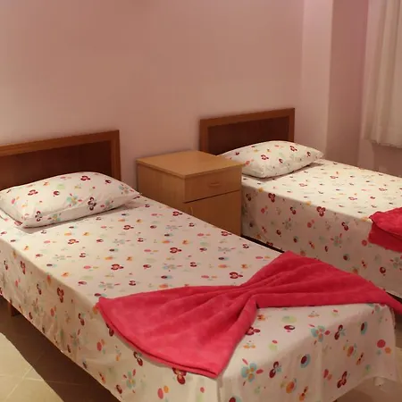 Apartamento Yurekli̇ Lux Dai̇re